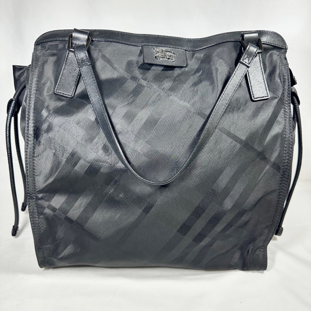 Women Burberry Buckleigh Nova Check Nylon Tote Black/Charcoal